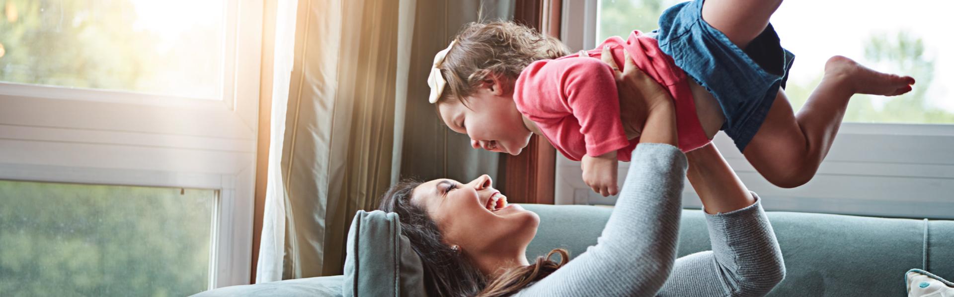 mom and child